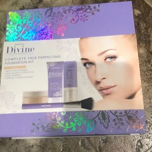 Profusion Divine Face Set
